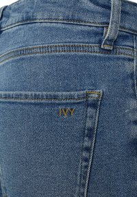 Ivy Copenhagen VIGO - Shorts di jeans - denim blue