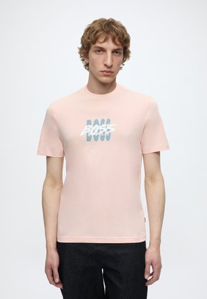 BOSS TE BASS - Nyomott mintás póló - open pink