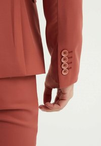 Yves Enzo YVES ENZO SET - Costume - terracotta