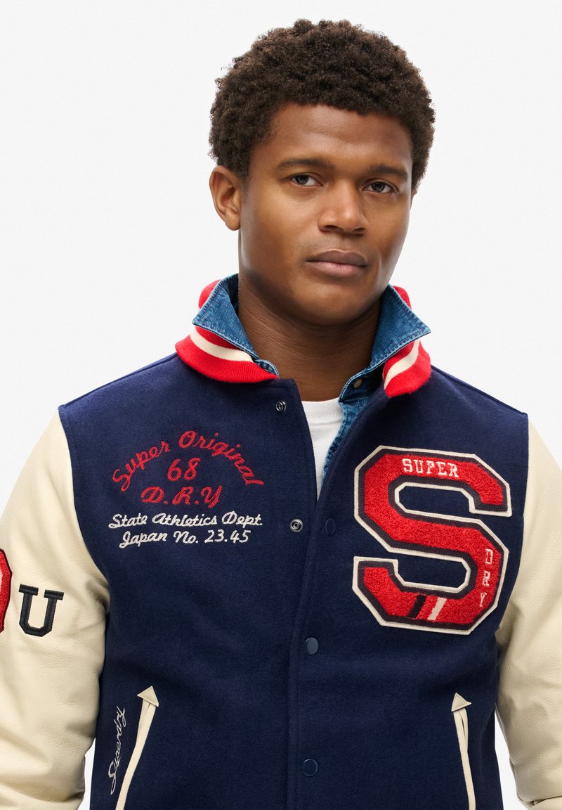 Chaquetas Guess Explorer Zip-up Hombre Azules White Chaqueta Guess