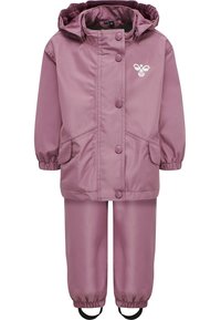 Roze waterdichte two-piece set met een hoodie-jas met drukknoopsluitingen en voorkeurszakken, gecombineerd met broeken met elastische taille.