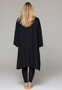 SIYA Swimwear COVER-UP - Strandaccessoire - black