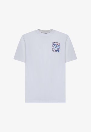 Maglietta bianca a maniche corte con una piccola grafica astratta multicolore e la scritta "CASA BLANCA" sul petto a sinistra.