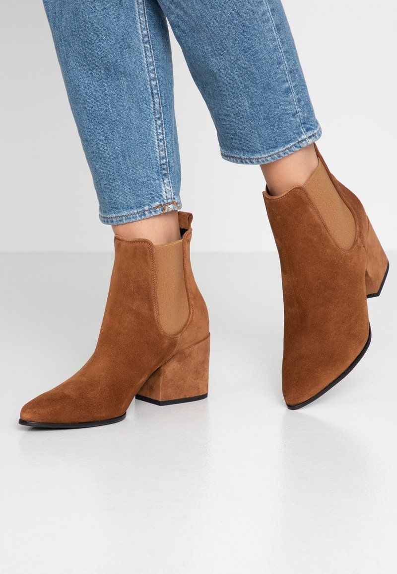 Kennel + Schmenger Botines bajos - cognac