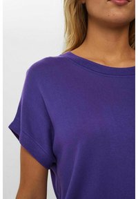 Nümph Jednoduché tričko - purple