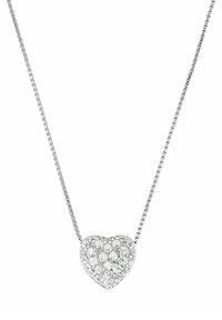 Collana d'argento con pendente a forma di cuore, adornata con scintillanti pietre trasparenti. La catena è realizzata con fine anelli piatti, che ne esaltano l'eleganza.