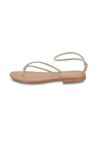 Sandalo flat con suola in pelle marrone, cinturini metallici argento e loop alla caviglia. Design minimalista con una texture liscia.