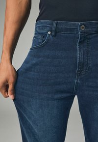 Next CLASSIC STRETCH - REGULAR FIT - Džínsy tapered fit - blue deep