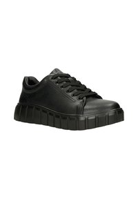 Sneaker in pelle nera con punta arrotondata, finitura testurizzata e suola in gomma rigata. Presenta lacci neri piatti e sei asole.