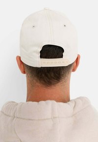 Sixth June PATCH - Keps - light beige