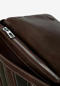 Desigual SMALL WITH STRAPS AND ZIPPERS - Rucksack - brown