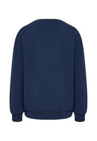 Marineblauwe crewneck sweatshirt met lange mouwen, geribbelde manchetten en zoom. Gladde textuur zonder zichtbare logo's of patronen.