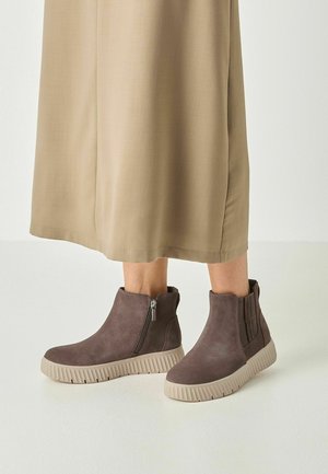 Tamaris, CHELSEA BOOT - Ankle boots - mushroom suede