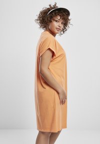 Urban Classics TURTLE EXTENDED SHOULDER - Haljina od žerseja - papaya
