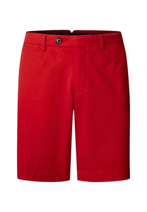 Pantaloncini rosso knee-length da uomo con chiusura frontale a bottone e cerniera, passanti per cintura e tasche laterali, mostrati su sfondo bianco.