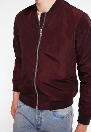 Kurtka Bomber