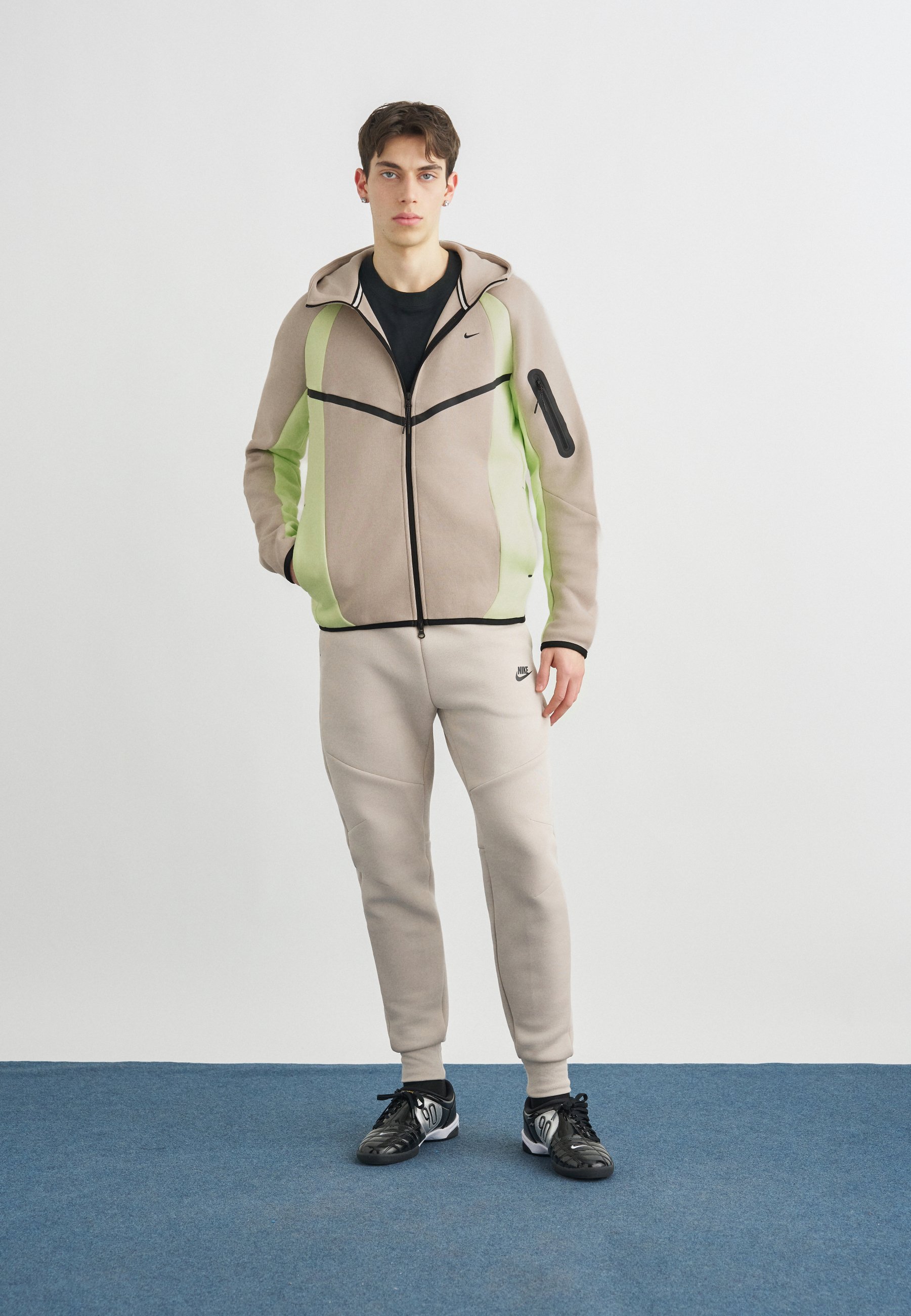 nike liquid lime hoodie