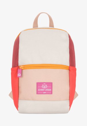 Mochila infantil multicolor. Presenta un tejido duradero, forma redondeada, cremallera naranja, parche de logo rosa y tirantes ajustables.