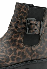 Marco Tozzi CHELSEA - Bottines à plateau - leo brown