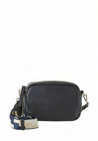 Sort læder crossbody-taske med lynlås, der har en mønstret blå og cremefarvet rem samt præget logo foran.