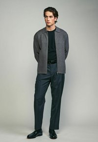 Next REGULAR FIT  RICH THROUGH - Kardigán - charcoal grey