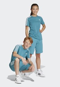 adidas Performance TEE - Camiseta estampada - arctic fusion/white