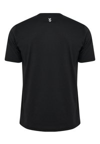 Zwarte katoenen T-shirt met een ronde halslijn, korte mouwen en een kleine witte chevrongraphic op de bovenrug. Glad textuur.