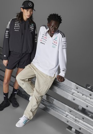 Adidas Free Shipping With AdiClub Mercedes — foto 5