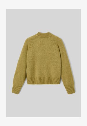 Pull en tricot vert avec un ourlet et des poignets côtelés, doté d'un col montant et de manches raglan. Texture douce, épaisseur moyenne, design simple.