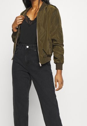 Chaquetas bomber - green