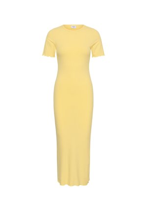 Robe midi en maille côtelée jaune avec manches courtes et bords festonnés aux manches et à l'ourlet, silhouette ajustée.