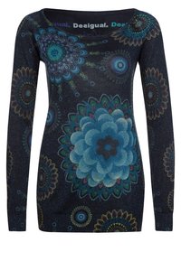 Langärmliges Stricktop mit dunkelblauem Hintergrund, multicoloren Blumen- und Mandalamustern, strukturiertem Stoff und rundem Halsausschnitt.