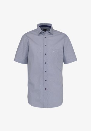 Camicia a maniche corte con bottoni, caratterizzata da un piccolo motivo a diamanti blu navy e bianco e un colletto appuntito, mostrata su uno sfondo bianco.