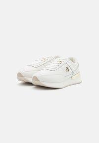 Tommy Hilfiger ELEVATED FEMININE RUNNER - Baskets basses - ecru