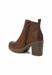 Refresh Stivaletti - camel