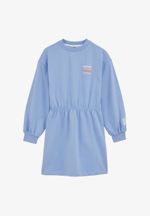Lyseblå sweatshirtkjole med lange puffærmer, elastisk talje og trykt "VOYAGE"-tekst i forskellige farver på den øverste front.