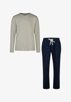 Haut à manches longues gris clair associé à un pantalon bleu marine avec de petits motifs d'ancres roses et une taille à cordon. Tissu doux et décontracté.