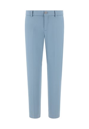 Pantalones de corte entallado en azul claro con presillas para cinturón, cierre frontal con botón y cremallera, con un corte recto y ceñido.