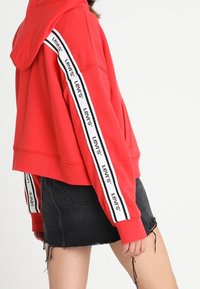 Levi's® Felpa con zip - red
