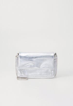Metallic silver crossbody bag, made of textured synthetic material, with a flap closure and chain strap for carrying.