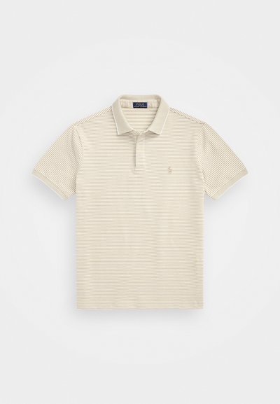 Μπεζ μπλουζάκι πόλο με λεπτές οριζόντιες ρίγες. Κοντά μανίκια, ριμπ κολάρο και ένα μικρό λογότυπο στο στήθος. Μαλακή υφή, ύφασμα από μίγμα βαμβακιού.