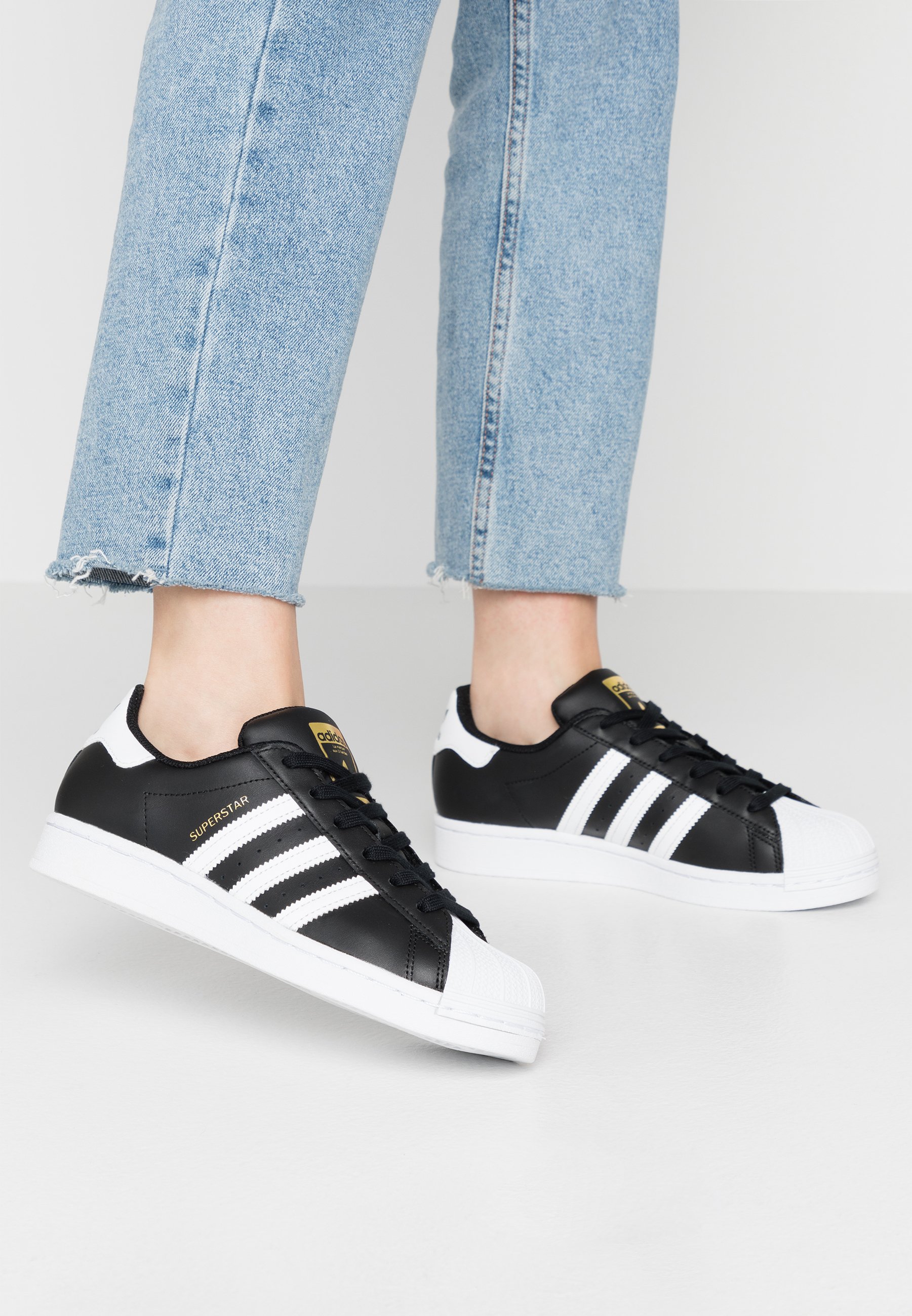 adidas Originals SUPERSTAR - Sneaker low - core black/footwear 