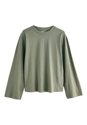 Dlhý rukáv olivovo zelená bavlnená košeľa s okrúhlym výstrihom, zobrazená na bielom pozadí.