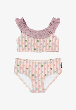 Maillot de bain deux pièces pour filles avec des rayures roses et crème, un motif de cœurs multicolores, et un col à volants lilas sur le haut.