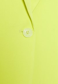 ONLY ONLLANA - Casaco curto - lime punch