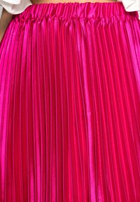 YAS Saia plissada - pink yarrow