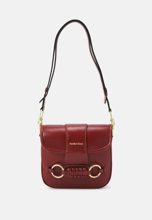 SADDIE - Sac à main - reddish brown