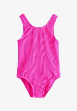 Pink badedragt i ét stykke med ribbet struktur, brede skulderstropper og en tætsiddende form. Glat indvendig foring og ingen ekstra detaljer.