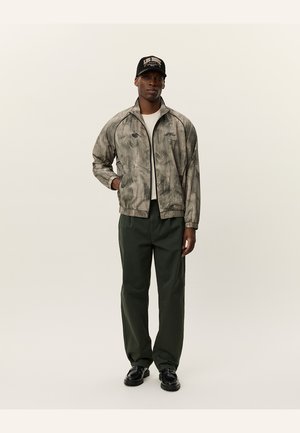 JACK CRINKLED JACKET - Sportovní bunda - dark sand