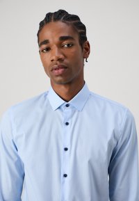 OLYMP No. Six Ing - blue